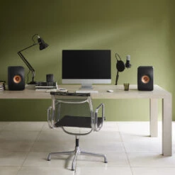 KEF LS50 Wireless II Powered Bookshelf Speaker System -Trendy Electronic Audio Supplies Store 20 KEF LS50Wireless II CarbonBlack HomeOffice Lifestyle 1050x1050 1