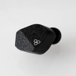 Final Audio ZE3000 True Wireless Earbuds -Trendy Electronic Audio Supplies Store 7J1A9260201 1050x1050 1