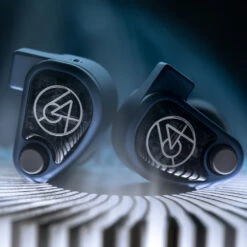 64 Audio U4s In-Ear Monitors -Trendy Electronic Audio Supplies Store 990A9441 Edit 1050x1050 1