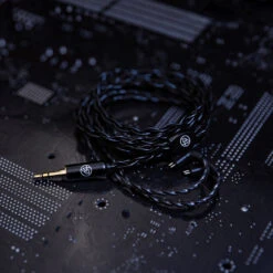 64 Audio U4s In-Ear Monitors -Trendy Electronic Audio Supplies Store 990A9492 Edit 1050x1050 1