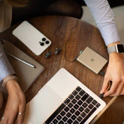 IFi Hip-dac 3 — Portable USB DAC And Headphone Amplifier -Trendy Electronic Audio Supplies Store A79Q0035 2 1050x1050 1