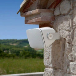 BBR ST3P: The Poolside Outdoor Streaming System 14 BBR ST3P: The Poolside Outdoor Streaming System -Trendy Electronic Audio Supplies Store AM1 Lifestyle White WallMounted Pool 2Columns ImageText T1 1360X1530 1050x1050 1