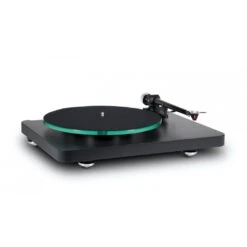 NAD C588 Turntable