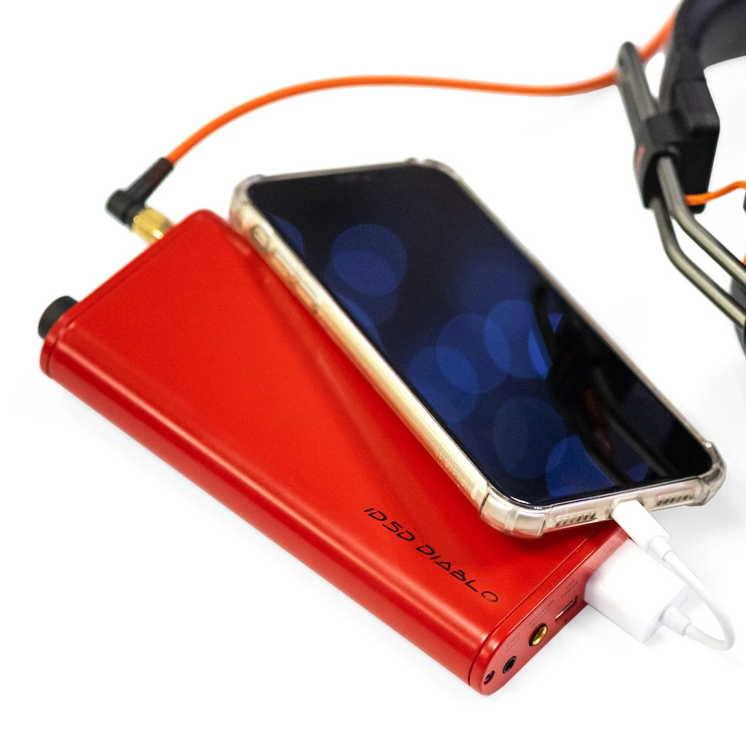 IFi IDSD Diablo — Transportable USB DAC And Headphone Amplifier — STORE DEMO 9 IFi IDSD Diablo — Transportable USB DAC And Headphone Amplifier — STORE DEMO - Image 7