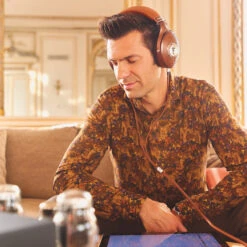 Focal Stellia Flagship Closed-Back Headphones 21 Focal Stellia Flagship Closed-Back Headphones -Trendy Electronic Audio Supplies Store DSC 3079 1050x1050 1