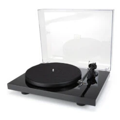 Pro-Ject Debut III Turntable -Trendy Electronic Audio Supplies Store Debut III Dustcover 1050x1050 1