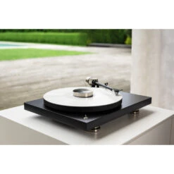 Pro-Ject Debut Pro Turntable -Trendy Electronic Audio Supplies Store Debut PRO lifestyle 6 1050x1050 1