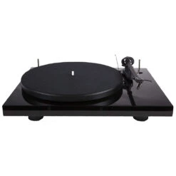 Pro-Ject Debut III Turntable -Trendy Electronic Audio Supplies Store Debut3 Front 1050x1050 2