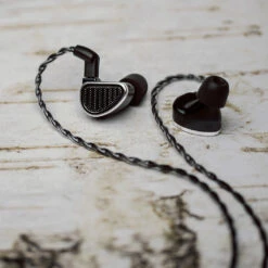 64 Audio Duo In-Ear Monitors -Trendy Electronic Audio Supplies Store Duo Hero WEB 1050x1050 1