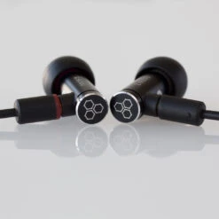 Final Audio E4000 Sound Isolating In-Ear Headphones -Trendy Electronic Audio Supplies Store E4000 02 1050x1050 1