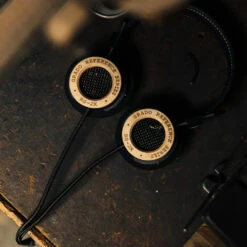 Grado RS2x Reference Series Headphones 16 Grado RS2x Reference Series Headphones -Trendy Electronic Audio Supplies Store Grado RS2x Wooden Headphones at Workbench 3 1050x1050 1