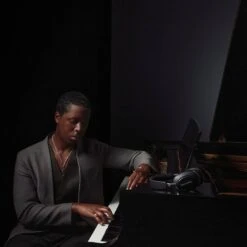 Bowers & Wilkins Px8 Wireless Noise Cancelling Headphones -Trendy Electronic Audio Supplies Store High Px820Campaign20Still20420 20Black20 201x1 1050x1050 1