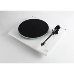 Rega Planar 2 Turntable With Carbon Cartridge -Trendy Electronic Audio Supplies Store IMG 9334 1050x1050 1