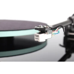Rega Planar 2 Turntable With Carbon Cartridge -Trendy Electronic Audio Supplies Store IMG 9591 1050x1050 1