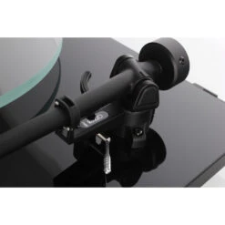 Rega Planar 2 Turntable With Carbon Cartridge -Trendy Electronic Audio Supplies Store IMG 9635 1050x1050 1