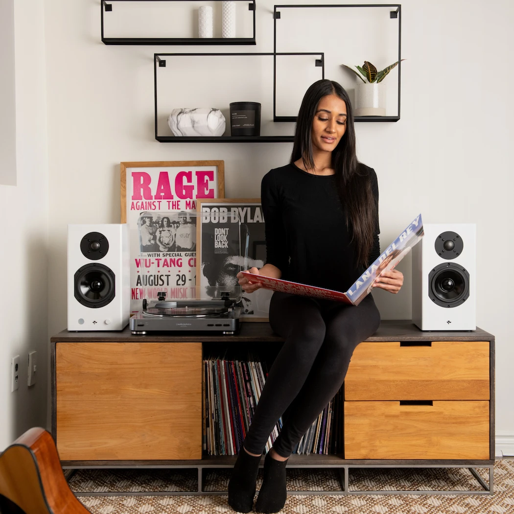 Totem KIN Play V3 Powered Bookshelf Speakers 9 Totem KIN Play V3 Powered Bookshelf Speakers - Image 7