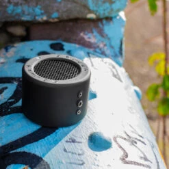 Minirig 3 Portable Bluetooth Speaker -Trendy Electronic Audio Supplies Store Lifestyle20Shot20 20Minirig20320 2002 1050x1050 1