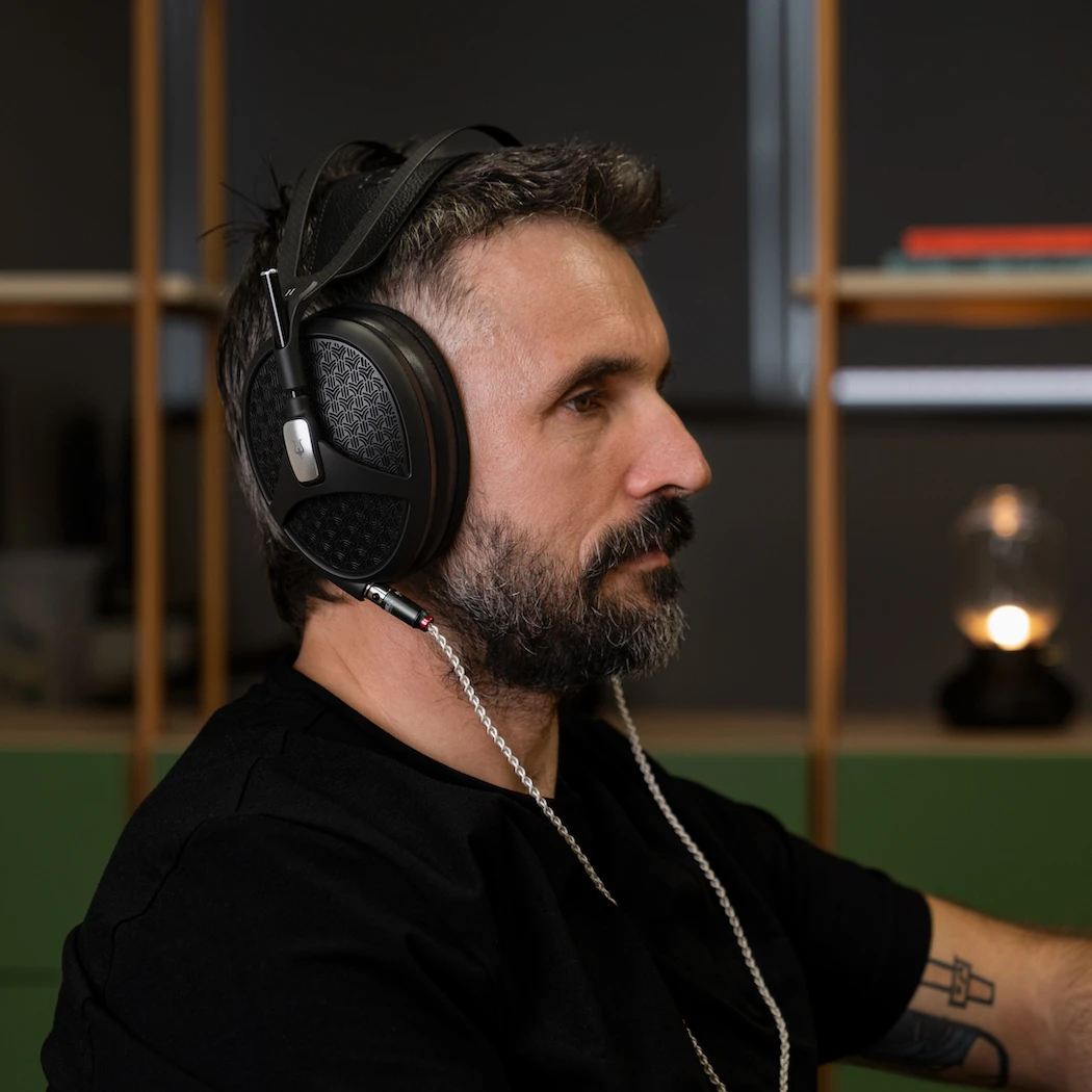 Meze Empyrean II Isodynamic Planar Magnetic Headphones 6 Meze Empyrean II Isodynamic Planar Magnetic Headphones - Image 4