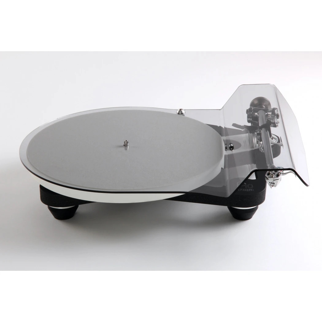 Rega Planar10 Turntable With Aphelion 2 Cartridge 4 Rega Planar10 Turntable With Aphelion 2 Cartridge - Image 2
