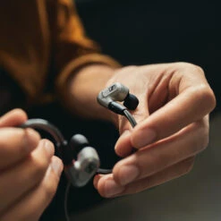 Sennheiser IE 600 In-Ear Headphones -Trendy Electronic Audio Supplies Store Sennheiser IE 600 Application Shot 4x5 P1130411 web 1050x1050 1