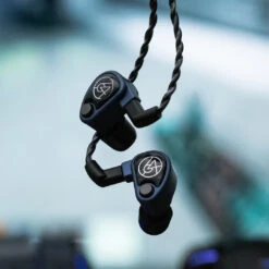 64 Audio U4s In-Ear Monitors -Trendy Electronic Audio Supplies Store U4s 21 PC 1050x1050 1