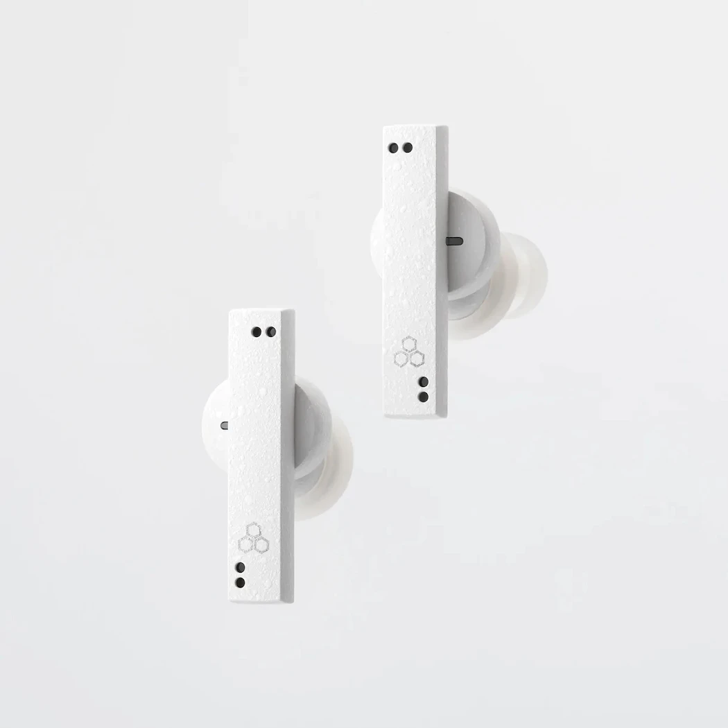 Final Audio ZE8000 True Wireless Noise Cancelling Earbuds 6 Final Audio ZE8000 True Wireless Noise Cancelling Earbuds - Image 4