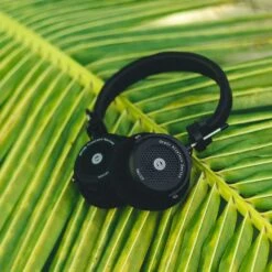 Grado GW100x Wireless Series Open-Back Headphones -Trendy Electronic Audio Supplies Store editorial 01 gw100x 1050x1050 1