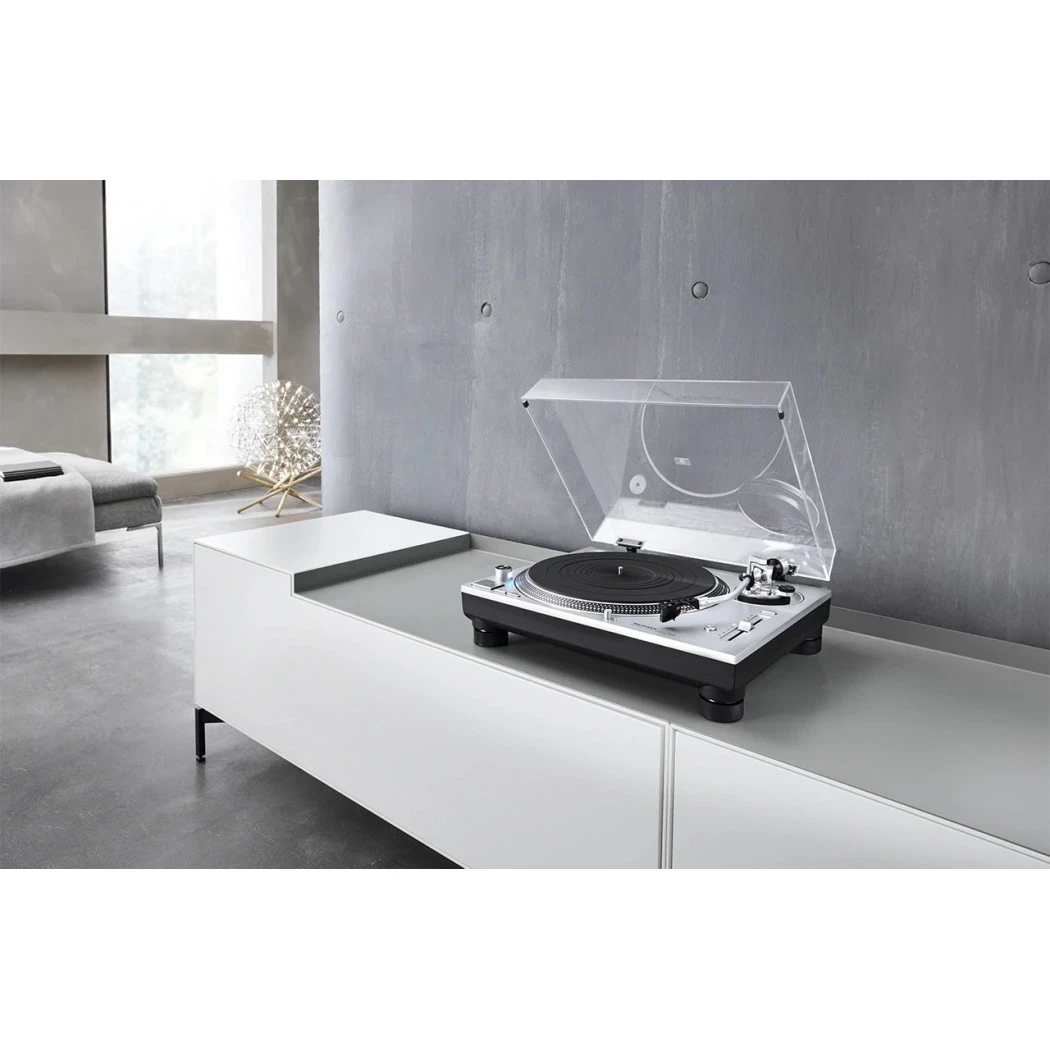 Technics SL-1200GR Grand Class Direct Drive Turntable - IN STORE SPECIAL 11 Technics SL-1200GR Grand Class Direct Drive Turntable - IN STORE SPECIAL - Image 9